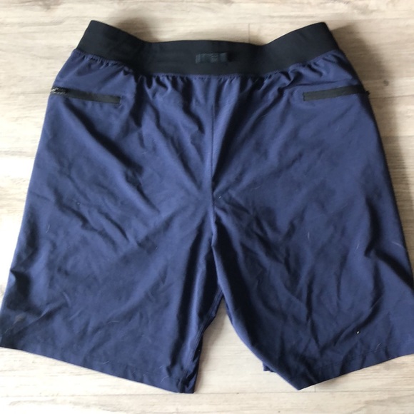 Fabletics 9” inseam shorts - Picture 4 of 5